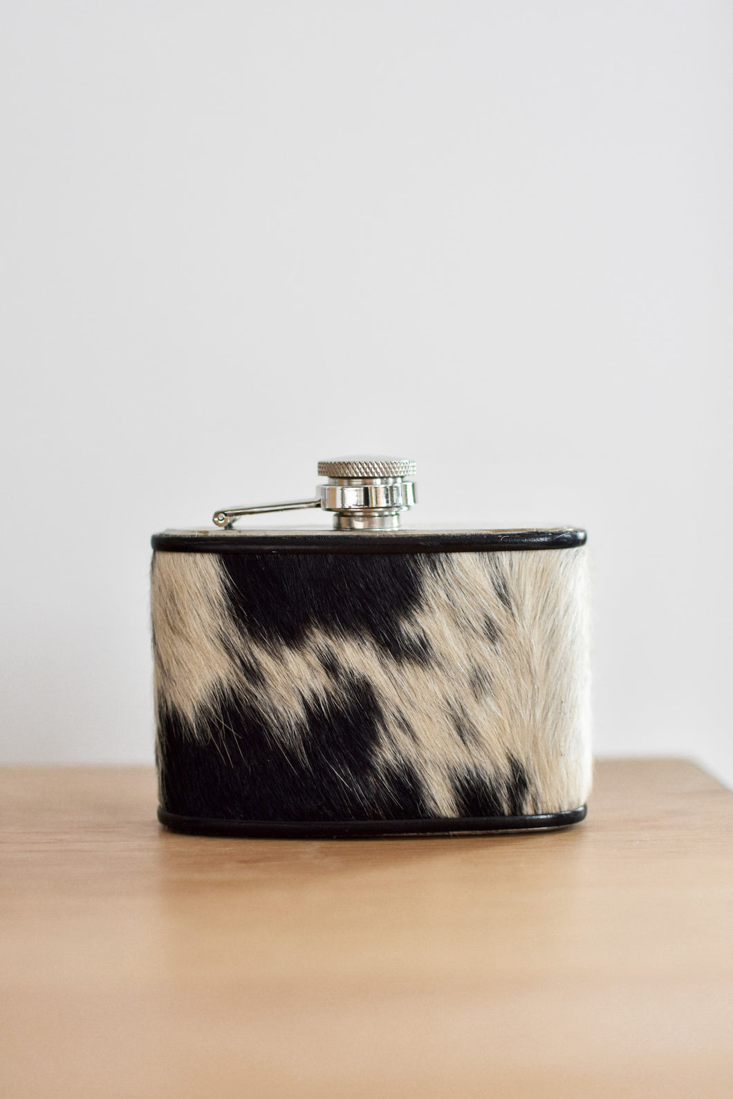 4oz Black and White Flask